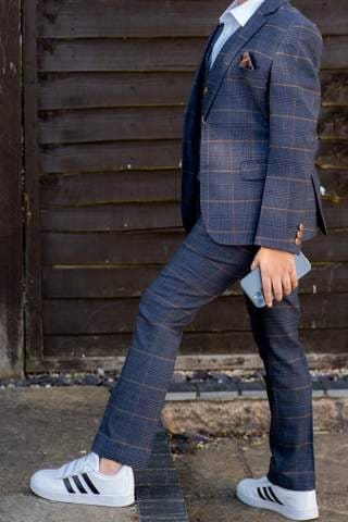 BOY'S SUITS